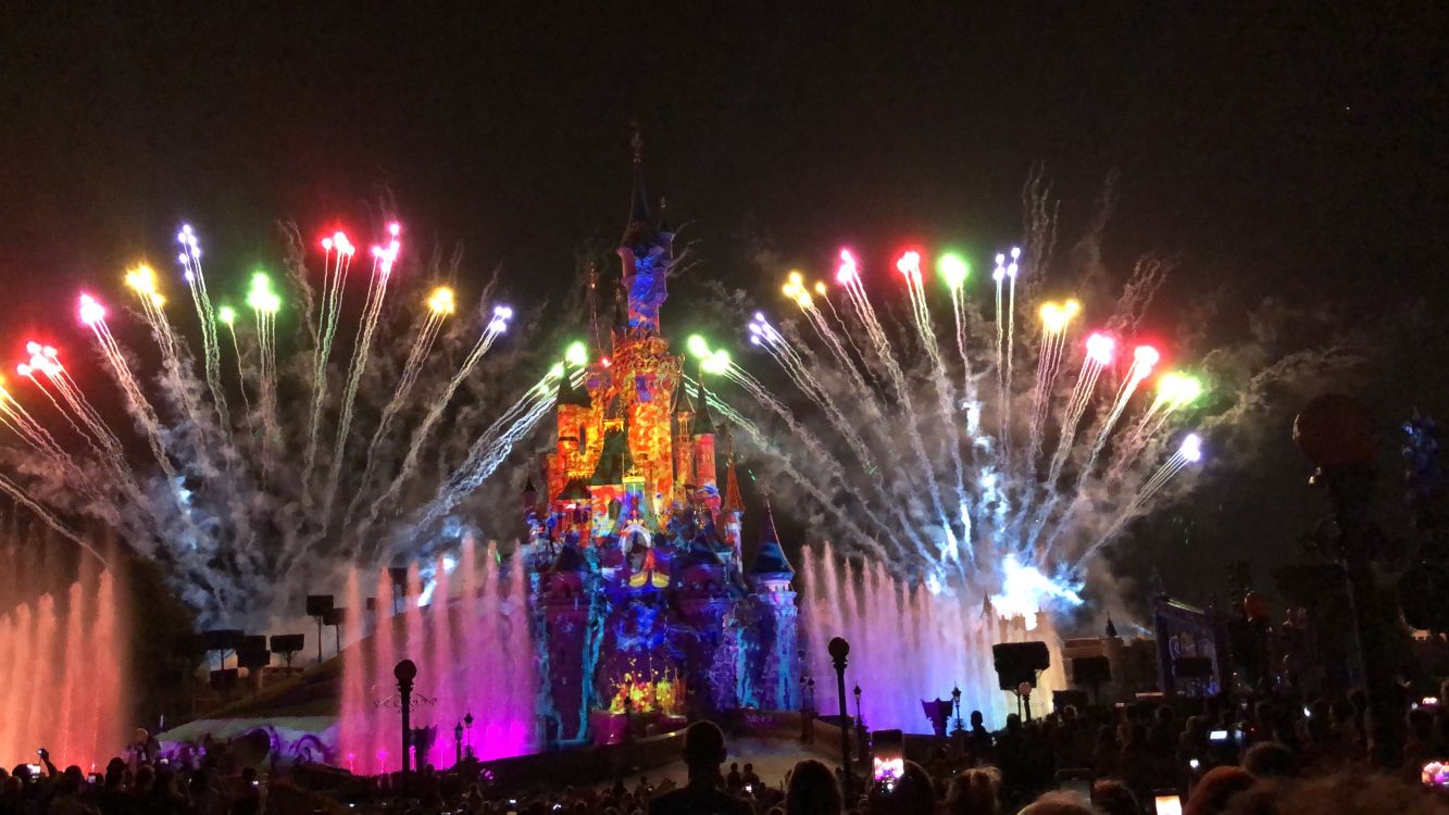 disneyland, fireworks, new years eve, christmas lights, tourist attraction