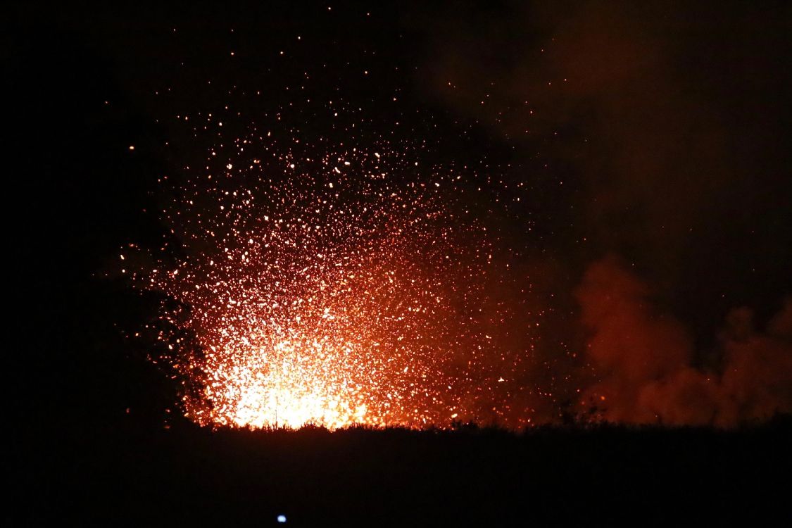 Sterne am Himmel Während Der Nacht. Wallpaper in 3527x2351 Resolution