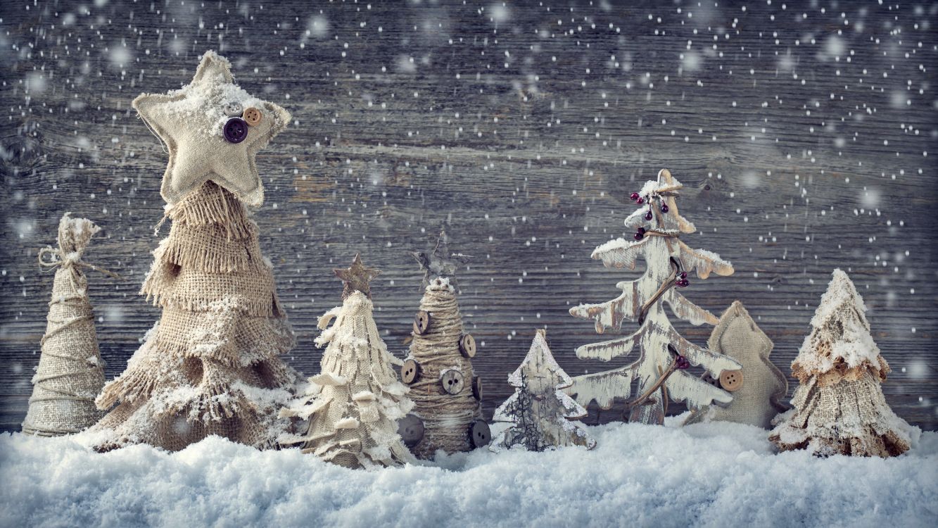 Neujahr, Weihnachten, Weihnachtsbaum, Weihnachtsdekoration, Schnee. Wallpaper in 5616x3159 Resolution