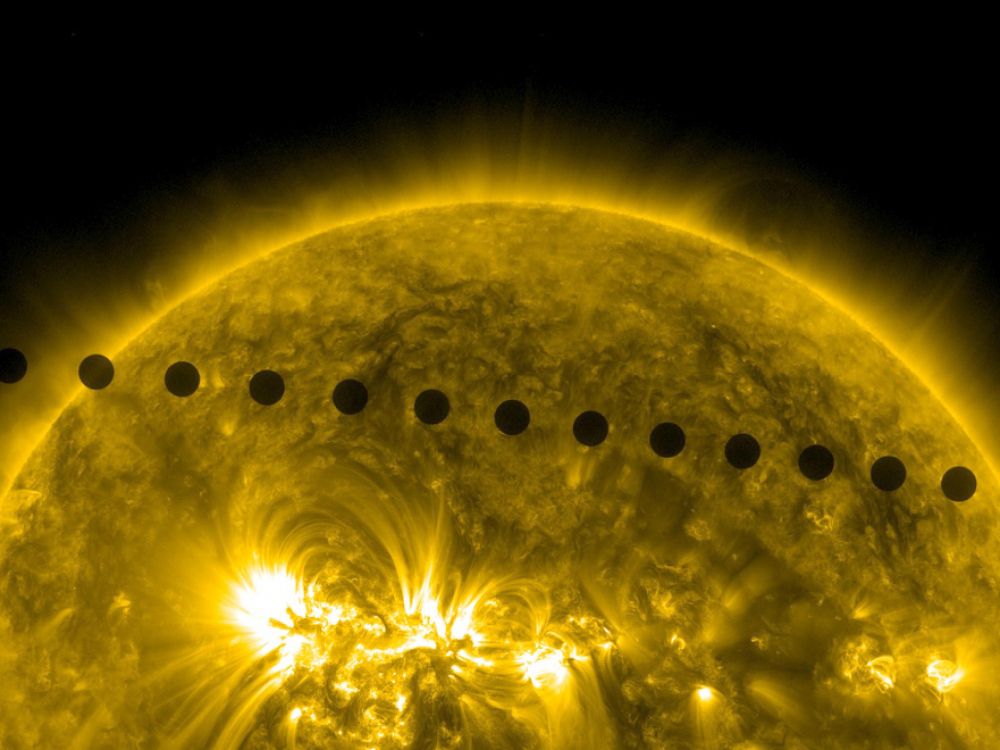 Luz Redonda Amarilla y Negra. Wallpaper in 2048x1536 Resolution