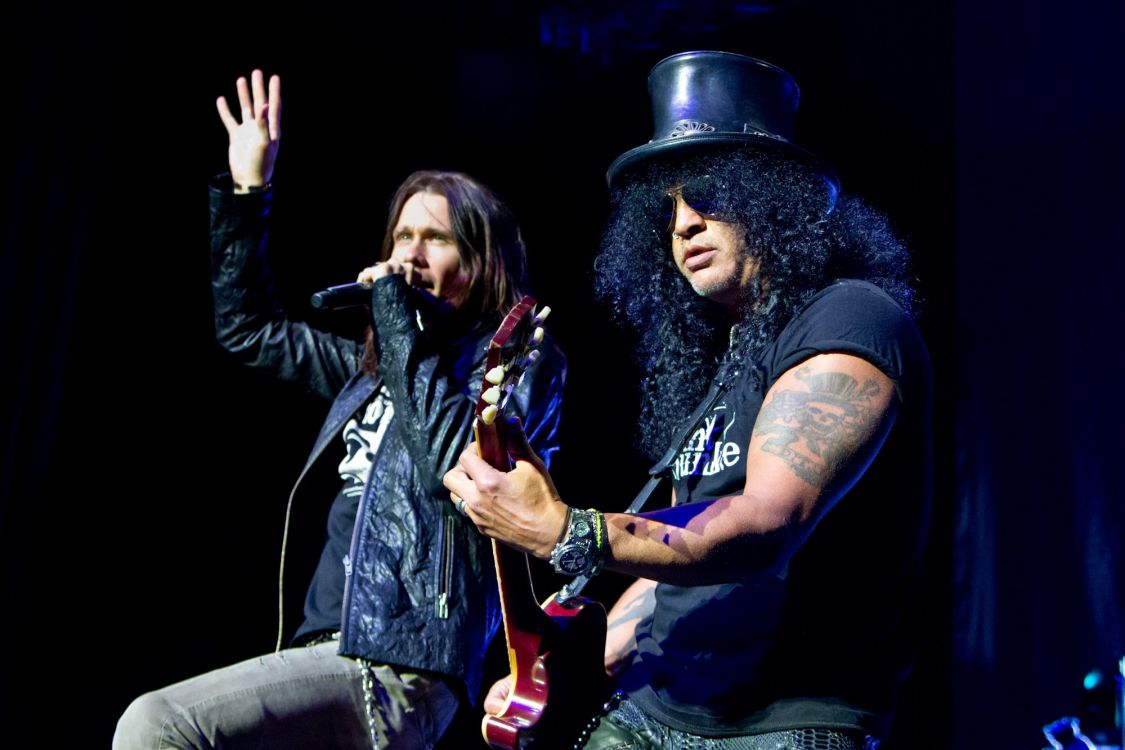 Myles Kennedy, Mundo en Llamas, Rendimiento, el Artista de Música, Artes Escénicas. Wallpaper in 2000x1333 Resolution