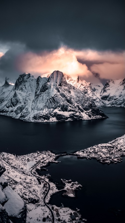 Image reflection, mitra synth dance, water, cloud, mountain