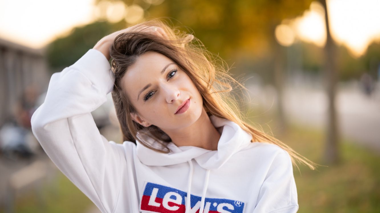 IOS, Cheveu, Face, Épaule, Sourire. Wallpaper in 5120x2880 Resolution