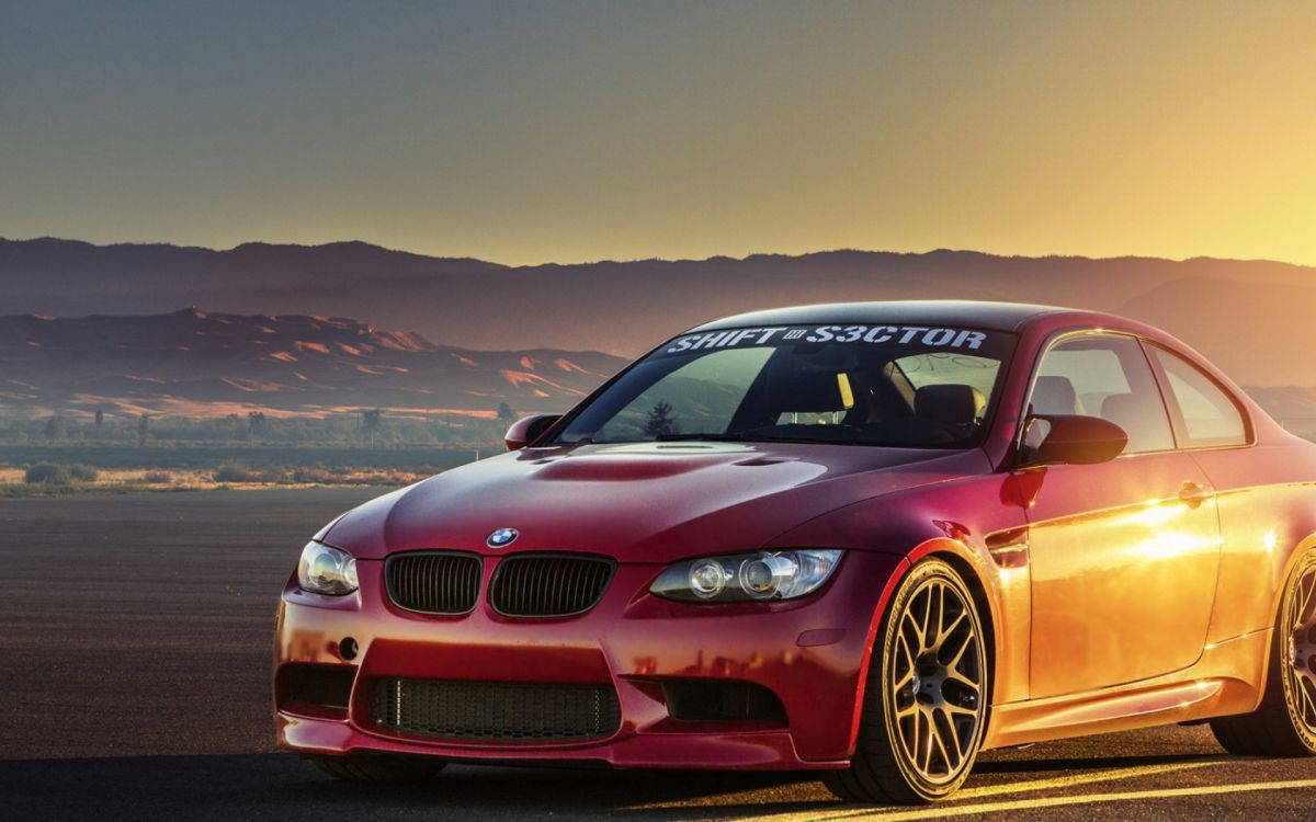 Bmw m 3 Rouge Sur Route Pendant la Journée. Wallpaper in 1920x1200 Resolution