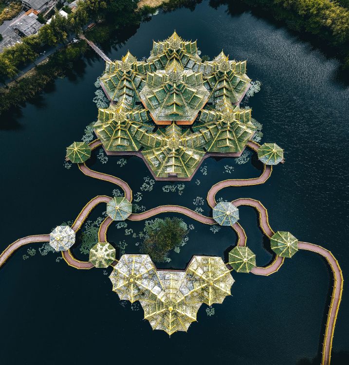 Collier Pendentif en Forme de Coeur en or et Argent. Wallpaper in 4161x4347 Resolution