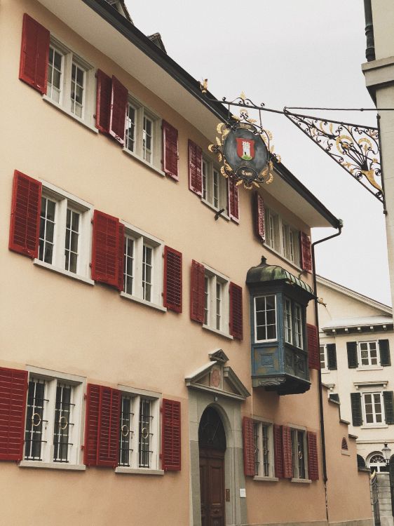 Propriété, Façade, Quartier, Ville, Bâtiment. Wallpaper in 3024x4032 Resolution