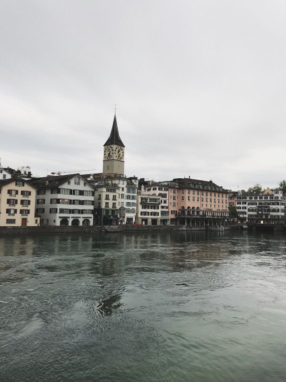 Zrich, Église Fraumnster, Corps de L'eau, Hiver, Pont. Wallpaper in 3024x4032 Resolution