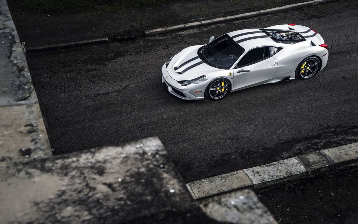 white porsche 911 on road