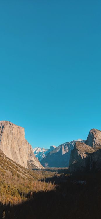 Yosemite National Park, Azure, Naturlandschaft, BedRock, Bergigen Landschaftsformen. Wallpaper in 1400x3032 Resolution