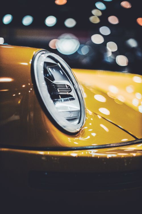 Voiture Orange et Argent Dans L'objectif à Basculement. Wallpaper in 4480x6720 Resolution