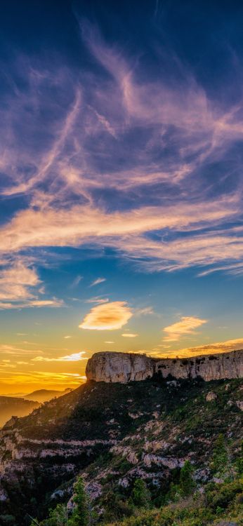 Katalonien, Sonnenuntergang, Cloud, Atmosphäre, Azure. Wallpaper in 1080x2340 Resolution