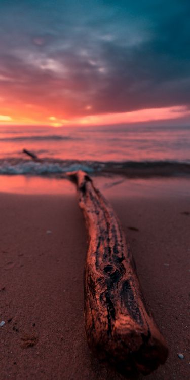 Sonnenuntergang, Wasser, Meer, Cloud, Ozean. Wallpaper in 1600x3200 Resolution