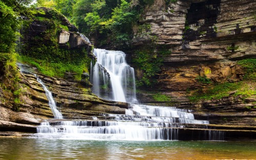 Image waterfalls in the middle of the forest