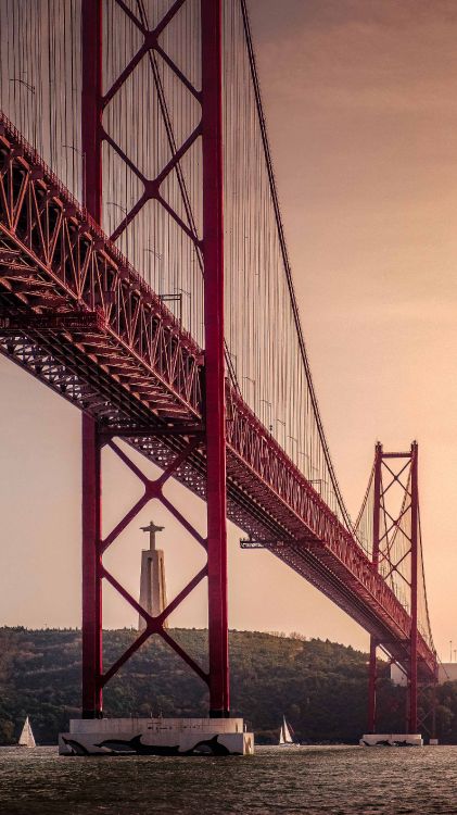 Sanctuaire du Christ Roi, Pont, Pont Suspendu, Golden Gate Bridge, Eau. Wallpaper in 2160x3840 Resolution