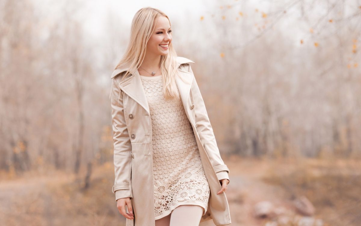 clothing, outerwear, beauty, blond, hair