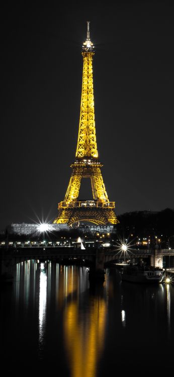 Tour Eiffel, Eau, Paysage Urbain, Électricité, Minuit. Wallpaper in 1080x2340 Resolution