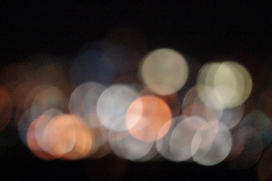 Lumières Bokeh Blanches et Oranges. Wallpaper in 3456x2304 Resolution